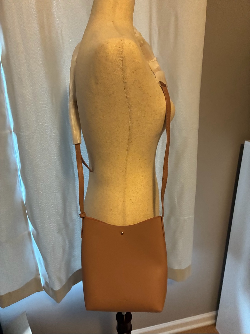 Minimalist Mauve Crossbody Bucket Bag